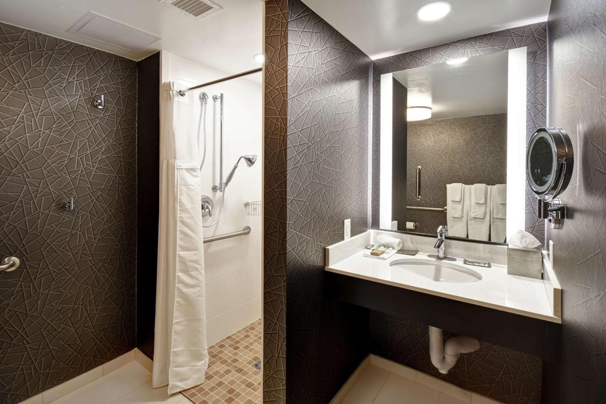 Doubletree By Hilton Deadwood At Cadillac Jack'S Exterior foto