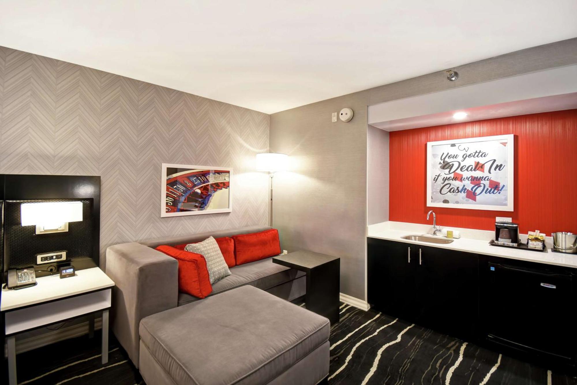 Doubletree By Hilton Deadwood At Cadillac Jack'S Exterior foto